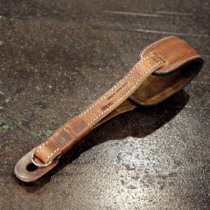 [Luigi&#039;s] Leather Hand Strap (with Pad) Rally